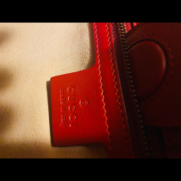 GG Marmont small red tote bag - Picture 8 of 10